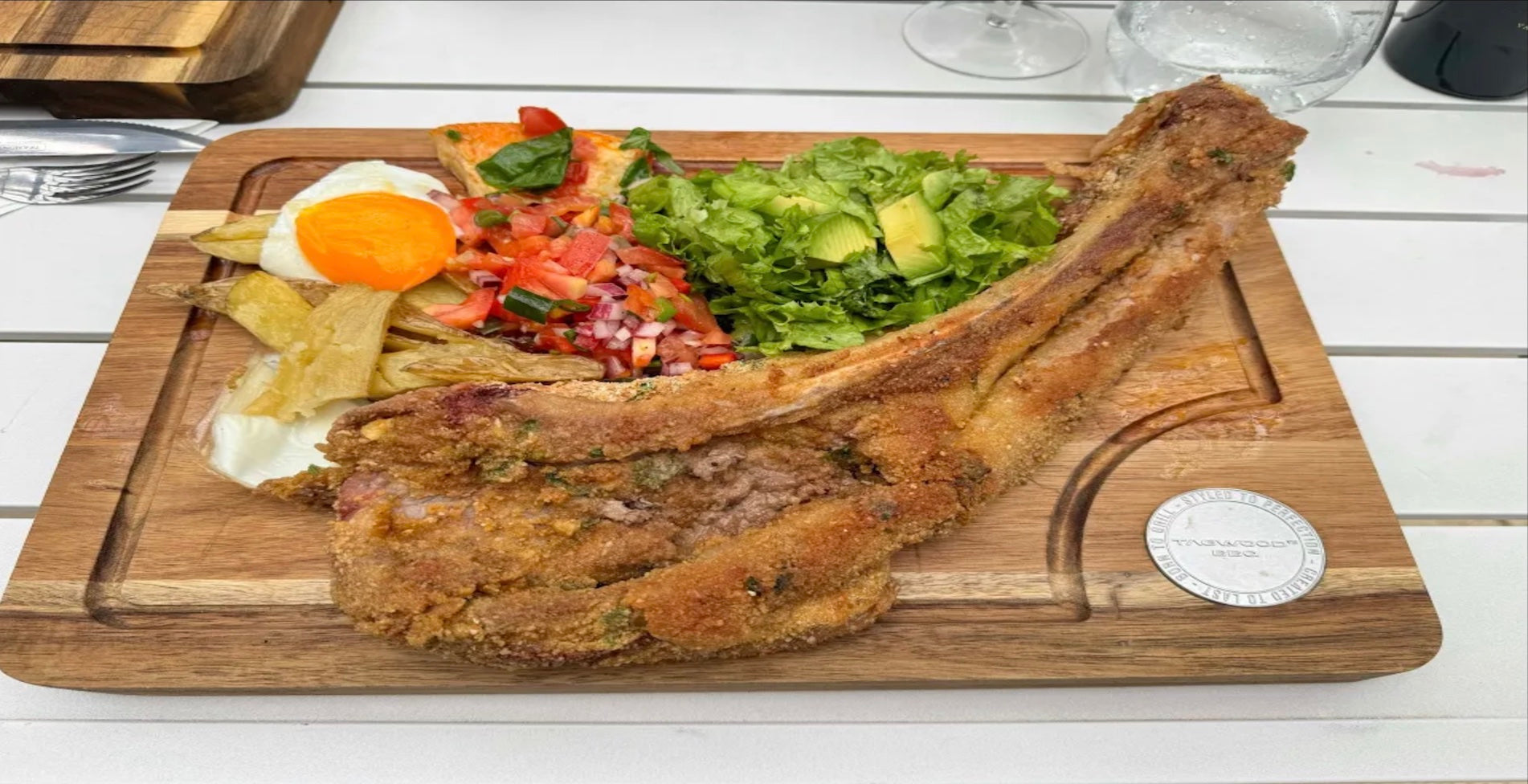 52 - TOMAHAWK MILANESA