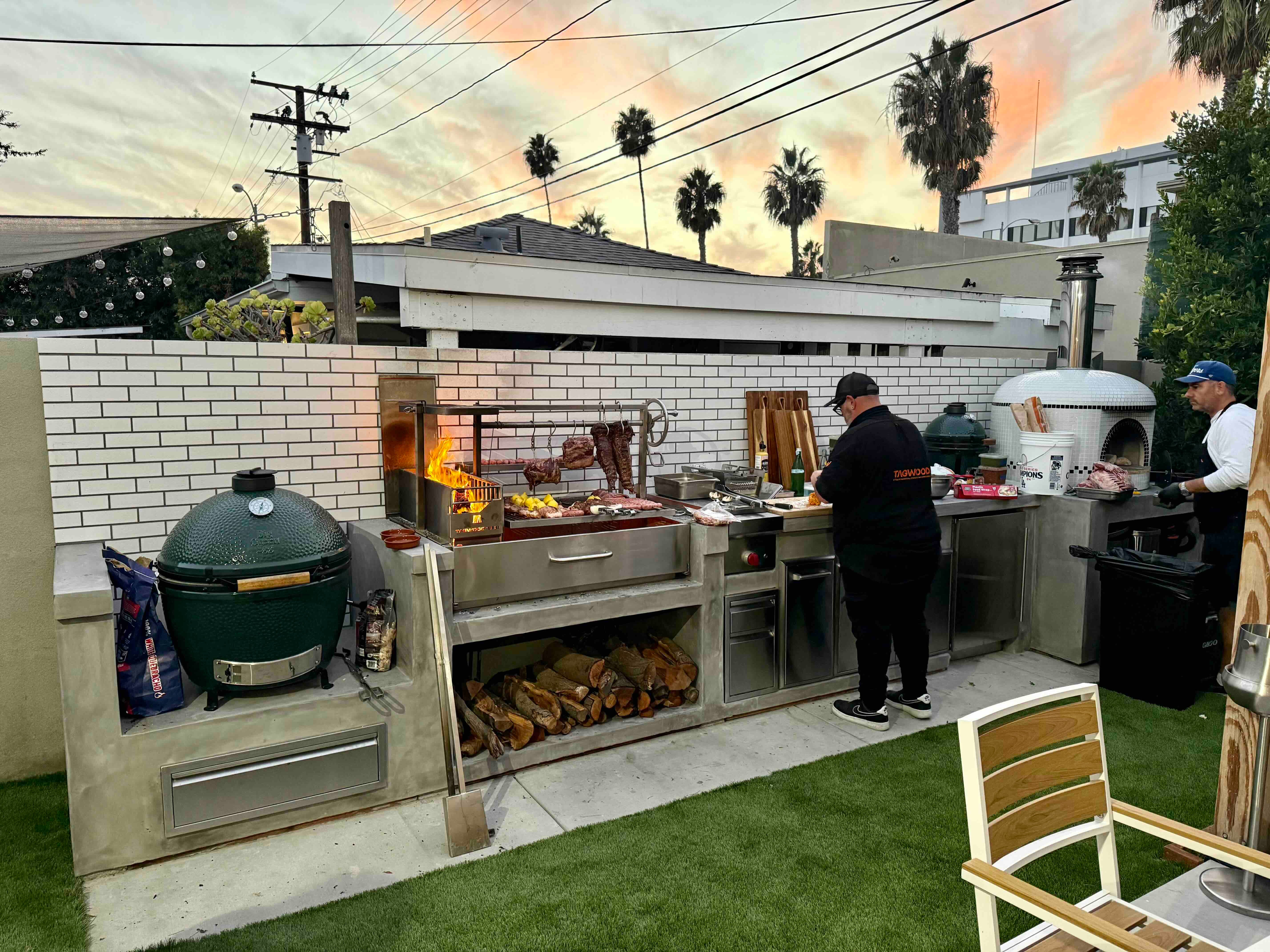 XL Built-In Argentine Wood Fire & Charcoal Grill | BBQ25SS